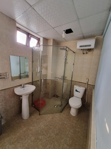 Bathroom 4, Vien Dong Hotel, Cửa Lò
