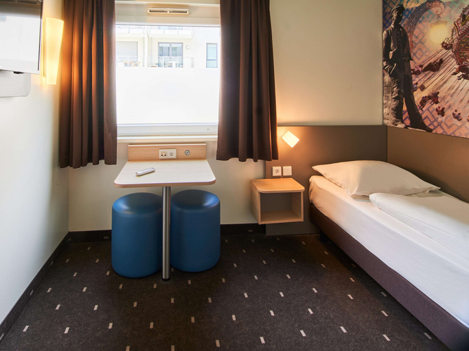 Bedroom 4, B&B Hotel Darmstadt, Darmstadt
