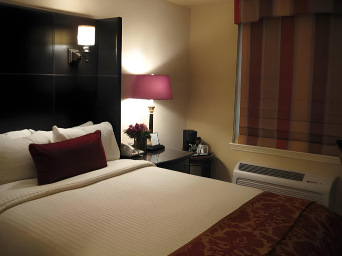 Bedroom 23