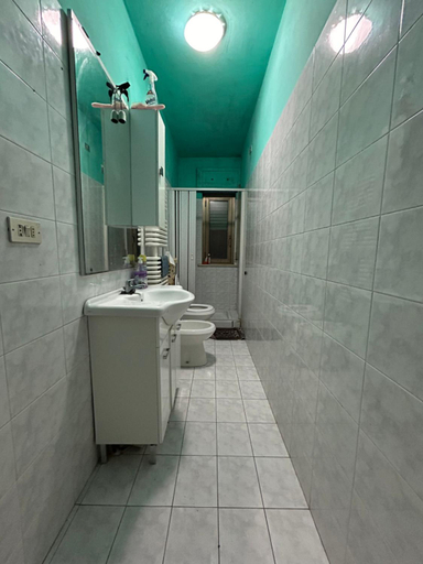 Bathroom, Pacific Room, Chieti