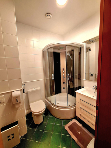 Bathroom 3, Apartments Midnight City, Dubrovnik