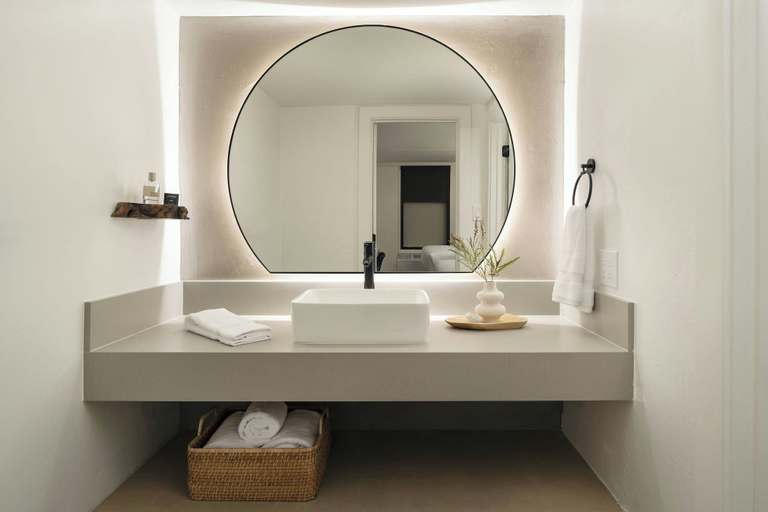Bathroom 9