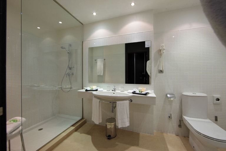 Bathroom 4, Aparthotel Attica21 Vallés, Barcelona