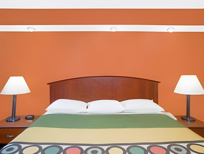 Bedroom 12