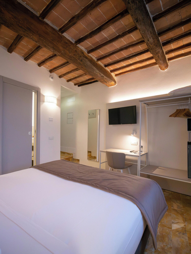 Bedroom 4, Torre del Fuggisole, Siena
