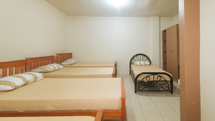 Kababayan Pensione House by RedDoorz, Oton