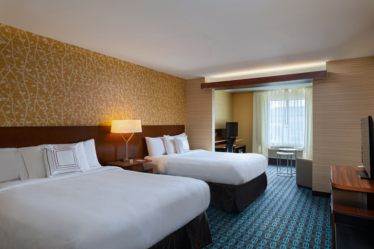 Bedroom 4, Fairfield Inn & Suites by Marriott Houston Richmond, Fort Bend