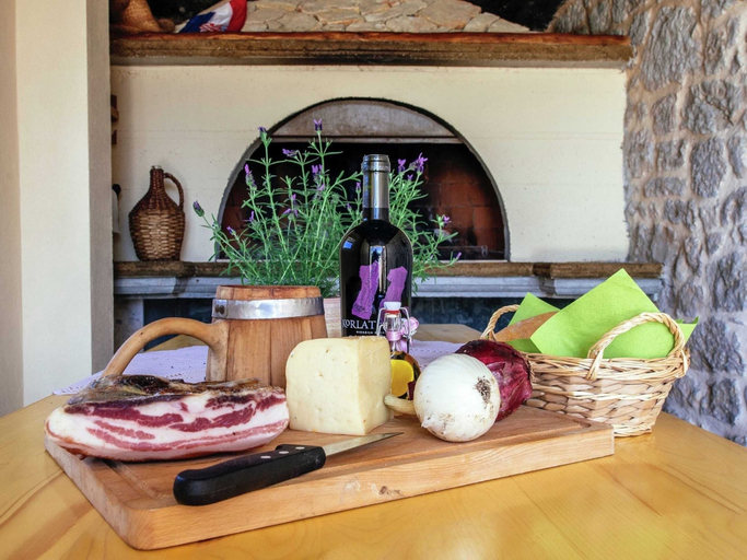 Food & Drinks, Holiday Home Zaton With Pool Near River Canyon, Jasenice