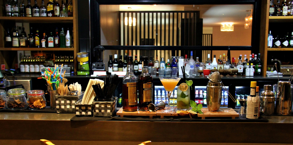 Food & Drinks