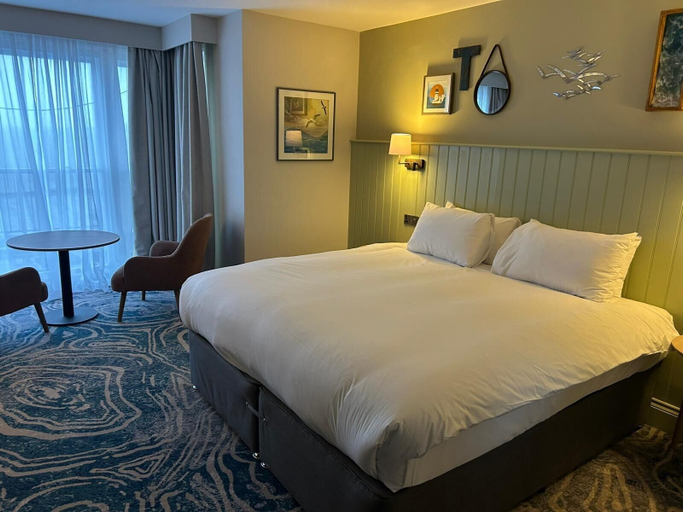 Bedroom 4, The Imperial Hotel, Pembrokeshire