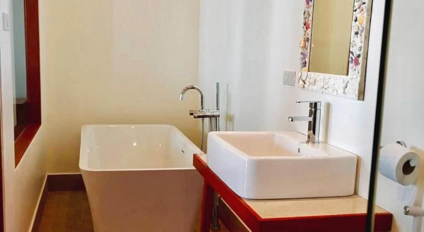 Bathroom 4, Seaman Resort, Ban Laem