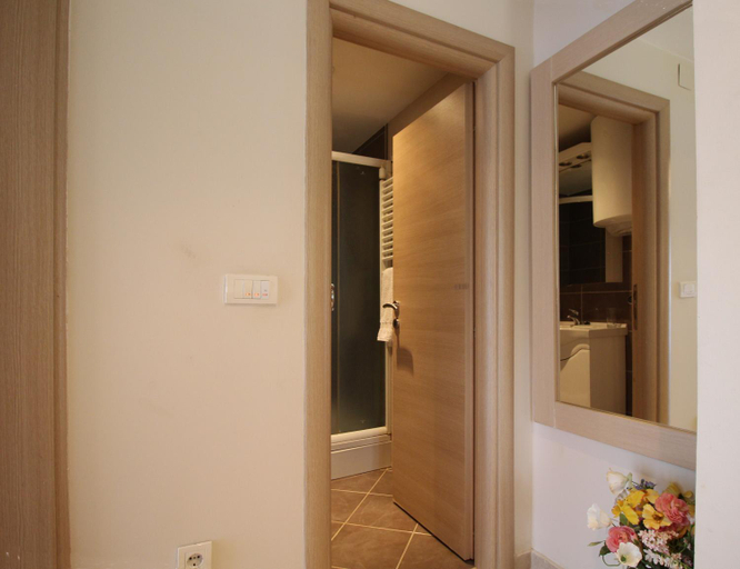 Others 5, Apartments Kordic