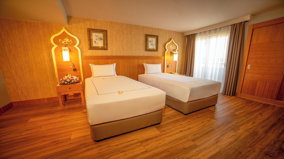 Bedroom 3, Royal Dragon Hotel – All Inclusive, Manavgat