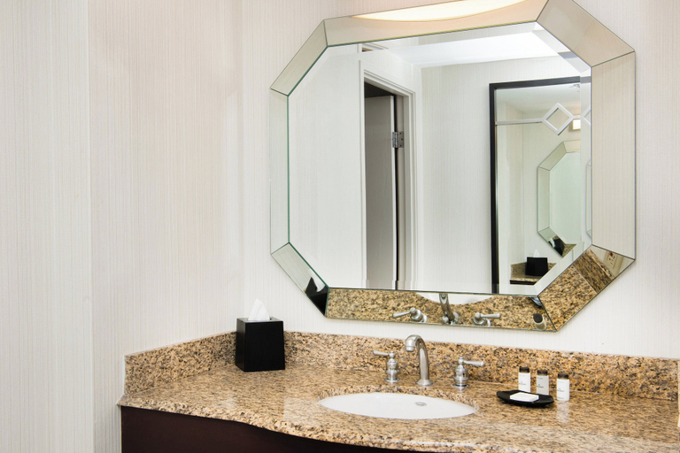 Bathroom 14