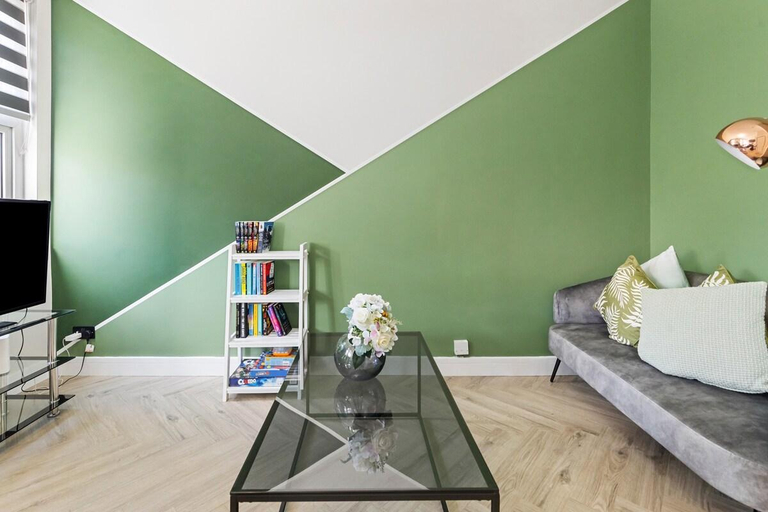Bedroom 2, Summer Fun| 2 bed Luxury flat | Battersea, London