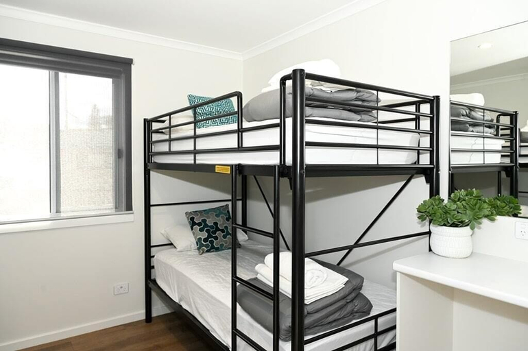 Bedroom 2, NRMA Toowoon Bay Holiday Park, Wyong - South and West