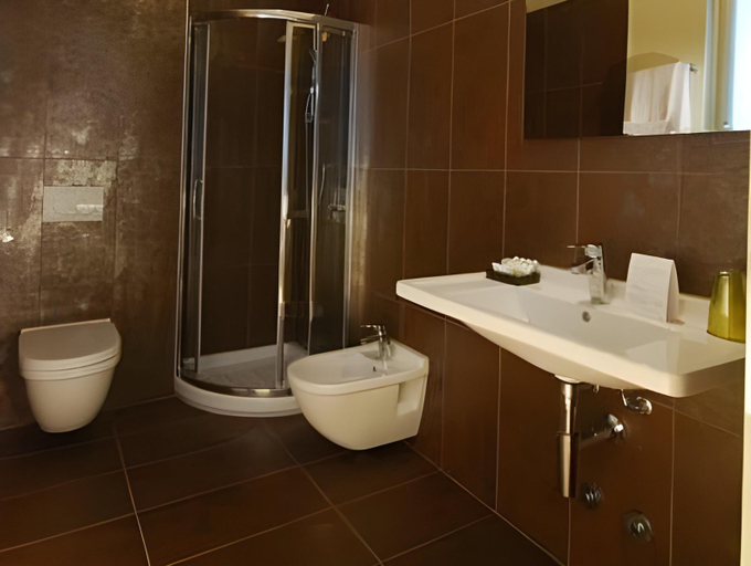 Bathroom 6