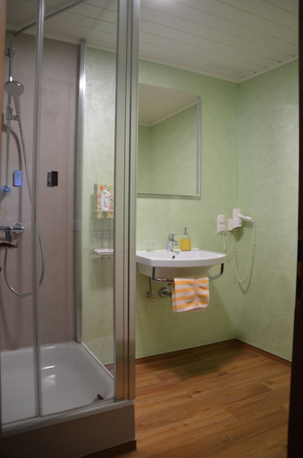 Bathroom 4, Königsteiner Hof, Amberg-Sulzbach