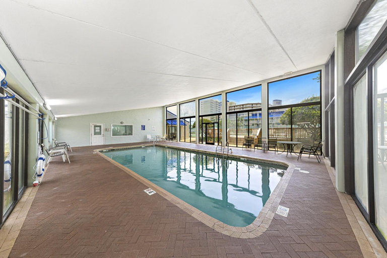 Sport & Beauty 2, Seaside Beach & Racquet Condos, Baldwin