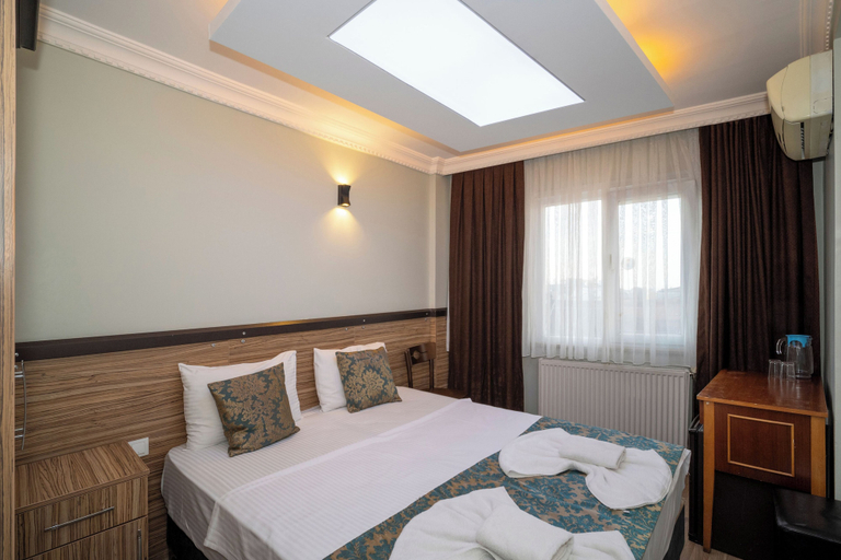Bedroom 2, Hotel Simper, Fatih