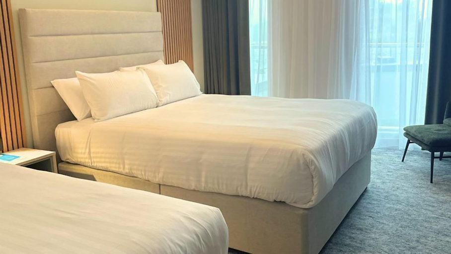 Bedroom 3, Pillo Hotel & Leisure Club