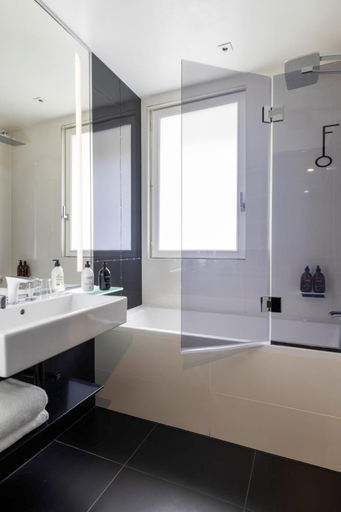 Bathroom 5, Hotel Felicien, Paris