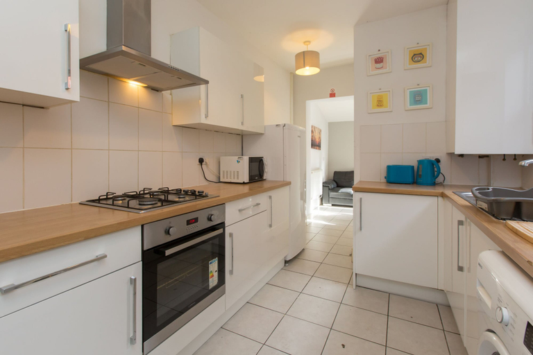 Others 3, Townhouse @ 27 Electricity St Crewe, Cheshire East