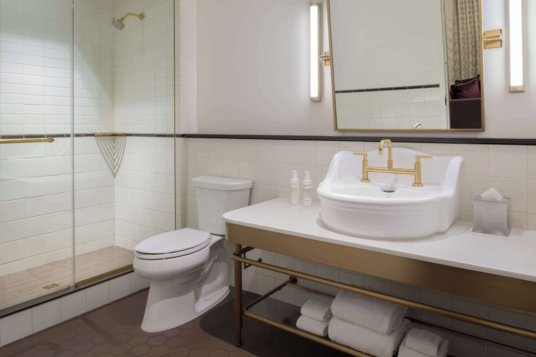 Bathroom 22