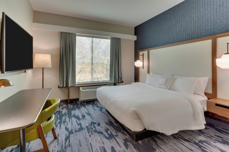 Bedroom 4, Fairfield Inn & Suites by Marriott Warsaw, Kosciusko