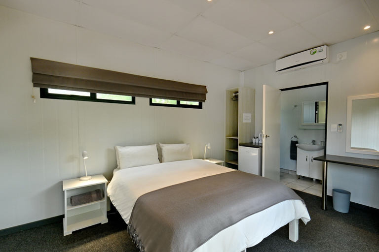 Bedroom 2, Sleepover Komatipoort, Ehlanzeni