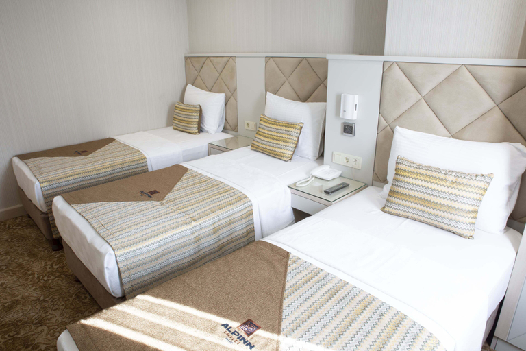 Bedroom 3, Alpinn Hotel DUE, Fatih