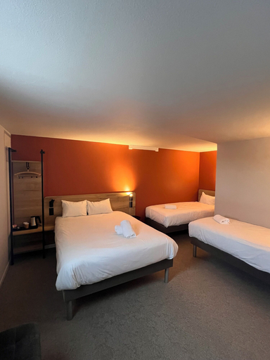Bedroom 3, Sure Hotel by Best Western Nimes Est, Gard