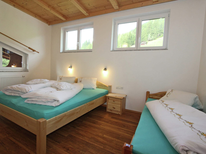 Bedroom 2, Apartment in Fugenberg near Ski Slopes, Schwaz