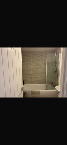 Others 3, Private Double Room In Three Bedroom Townhouse Shared with Live In Host, Wiltshire