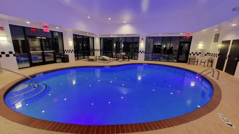 Sport & Beauty 2, DoubleTree Suites by Hilton Bentonville, Benton