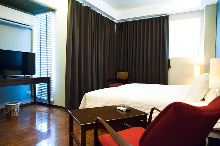 Bedroom 16