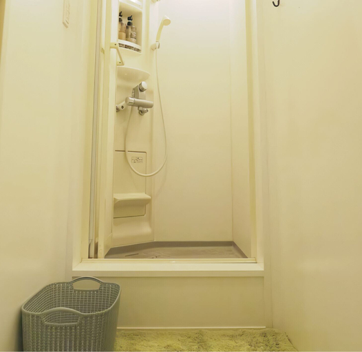 Bathroom 5, J-Hoppers Lake Biwa Guesthouse - Hostel, Ōtsu