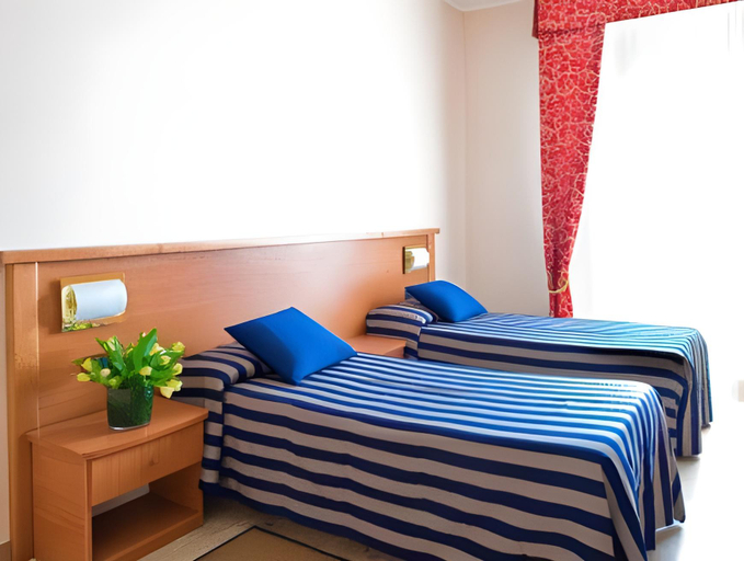 Bedroom 13