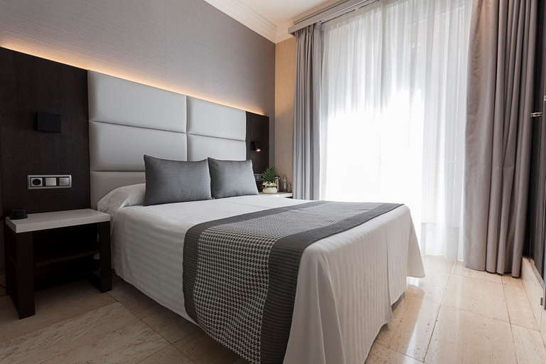 Bedroom 2, Europa Hotel, Navarra