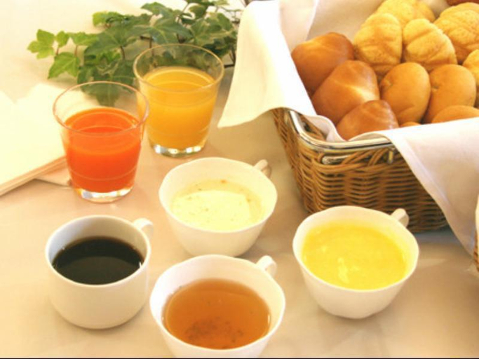 Food & Drinks