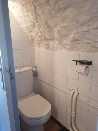 Bathroom 3, Chambre independante au calme, Var