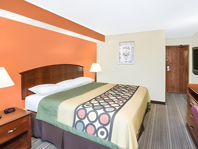 Bedroom 13