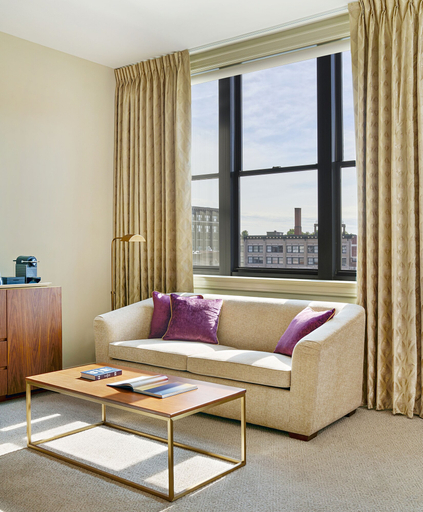 Hotel Savoy Kansas City, Tapestry Collection by Hilton, Jackson