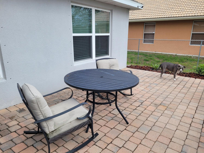 Others 5, House of fun, Saint Lucie
