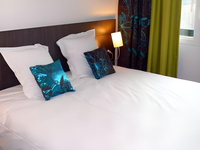 Bedroom 12