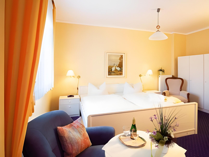 Bedroom 6