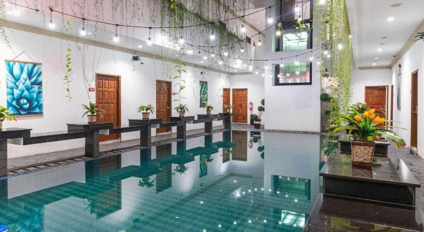 RedDoorz Premium Syariah @ Mutiara Hijau Suites Medan, Medan