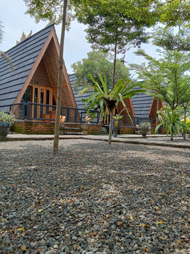 Jajapin Wangsaloka Glamping, Tasikmalaya