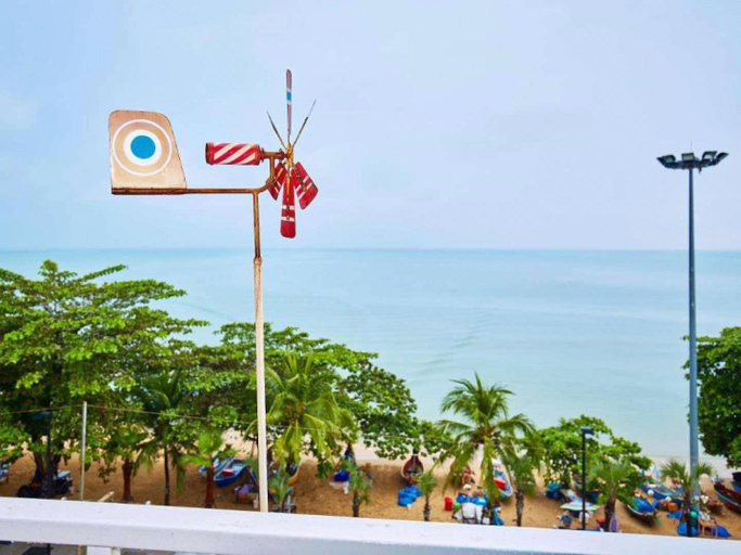 Others 4, Blue House Beach, Pattaya