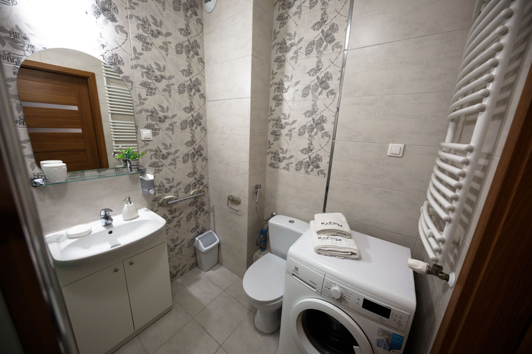 Bathroom 3, カゾウ レジデンス ブラコフスカ, Warsaw